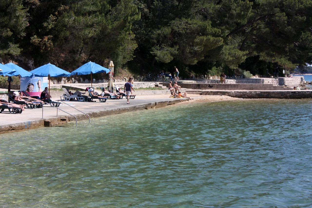 Apartments And Rooms By The Sea Palit, Rab - 5010 Екстериор снимка