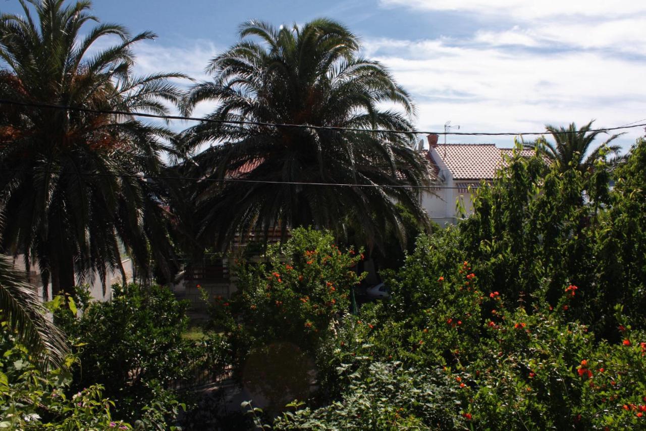 Apartments And Rooms By The Sea Palit, Rab - 5010 Екстериор снимка