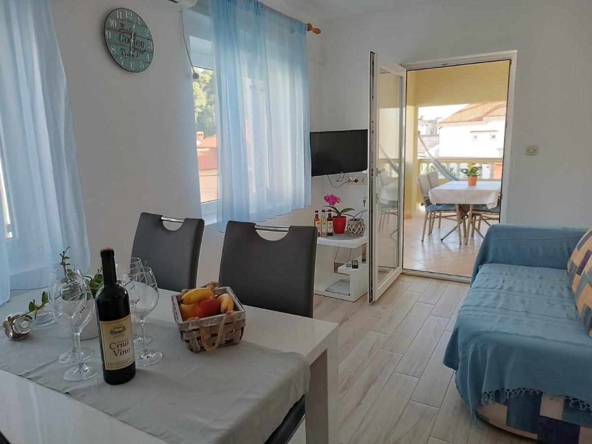 Apartments And Rooms By The Sea Palit, Rab - 5010 Екстериор снимка