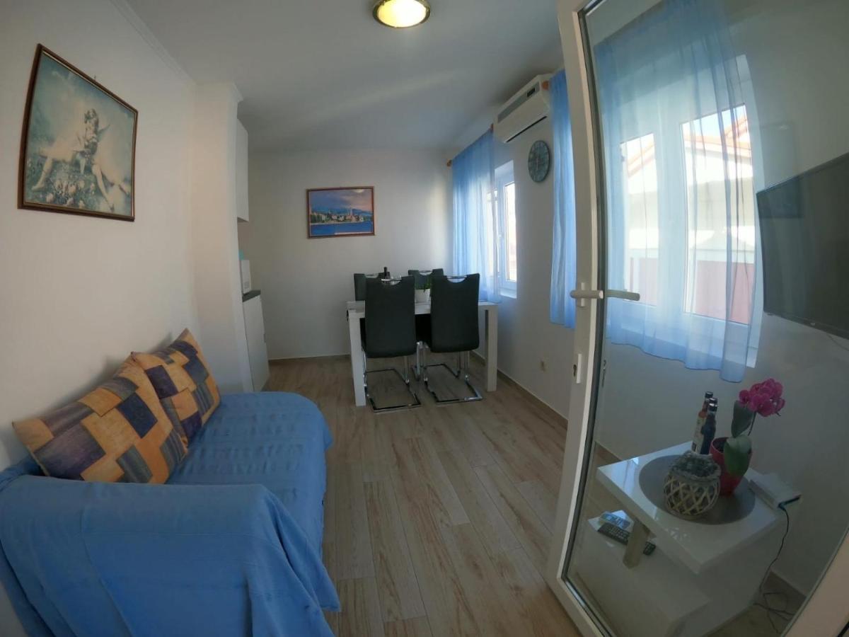 Apartments And Rooms By The Sea Palit, Rab - 5010 Екстериор снимка